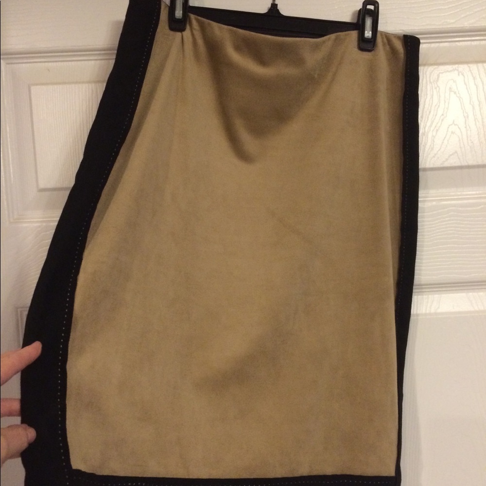 Faux suede pencil skirt sz M